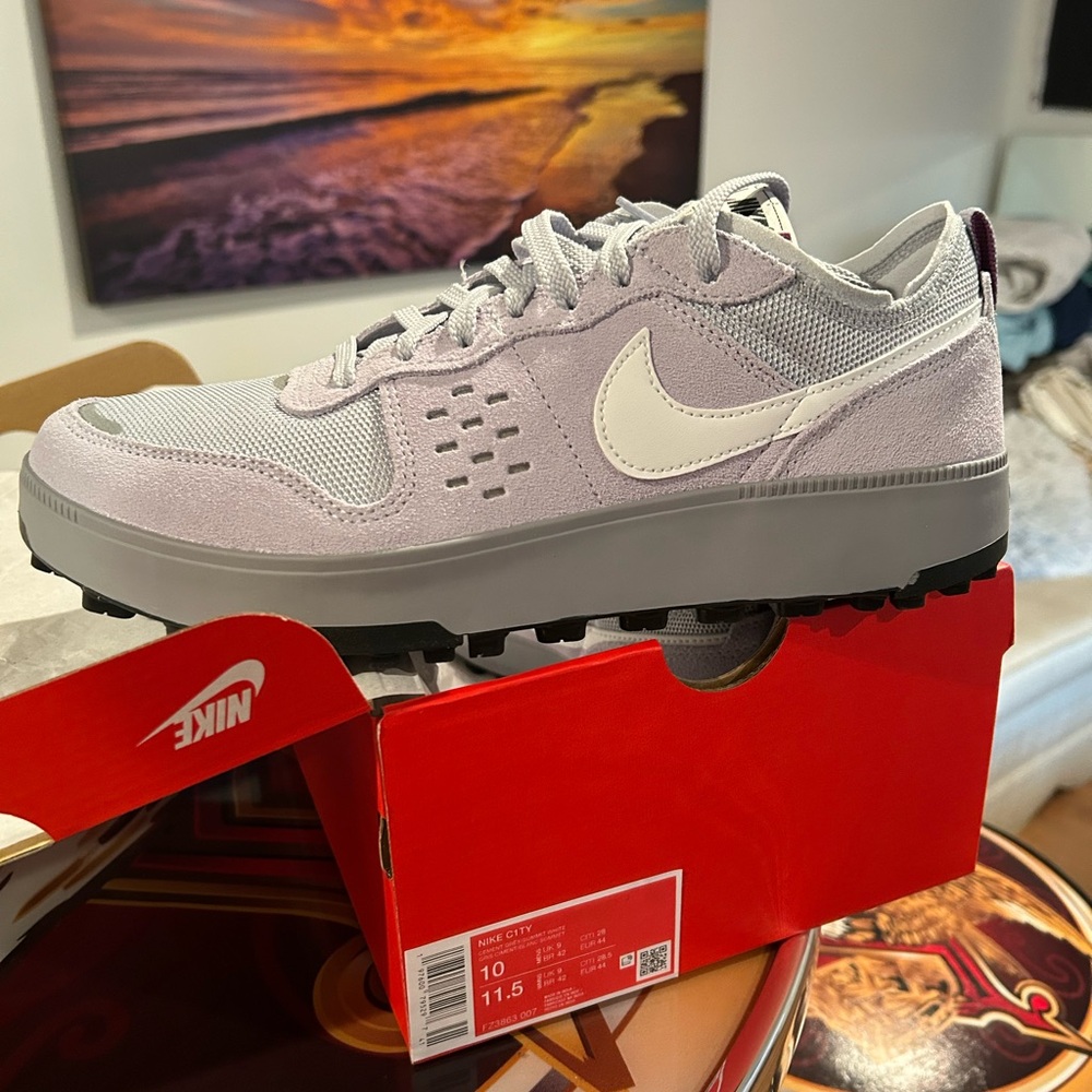 Nike Athletic Shoes in Light Gray and White